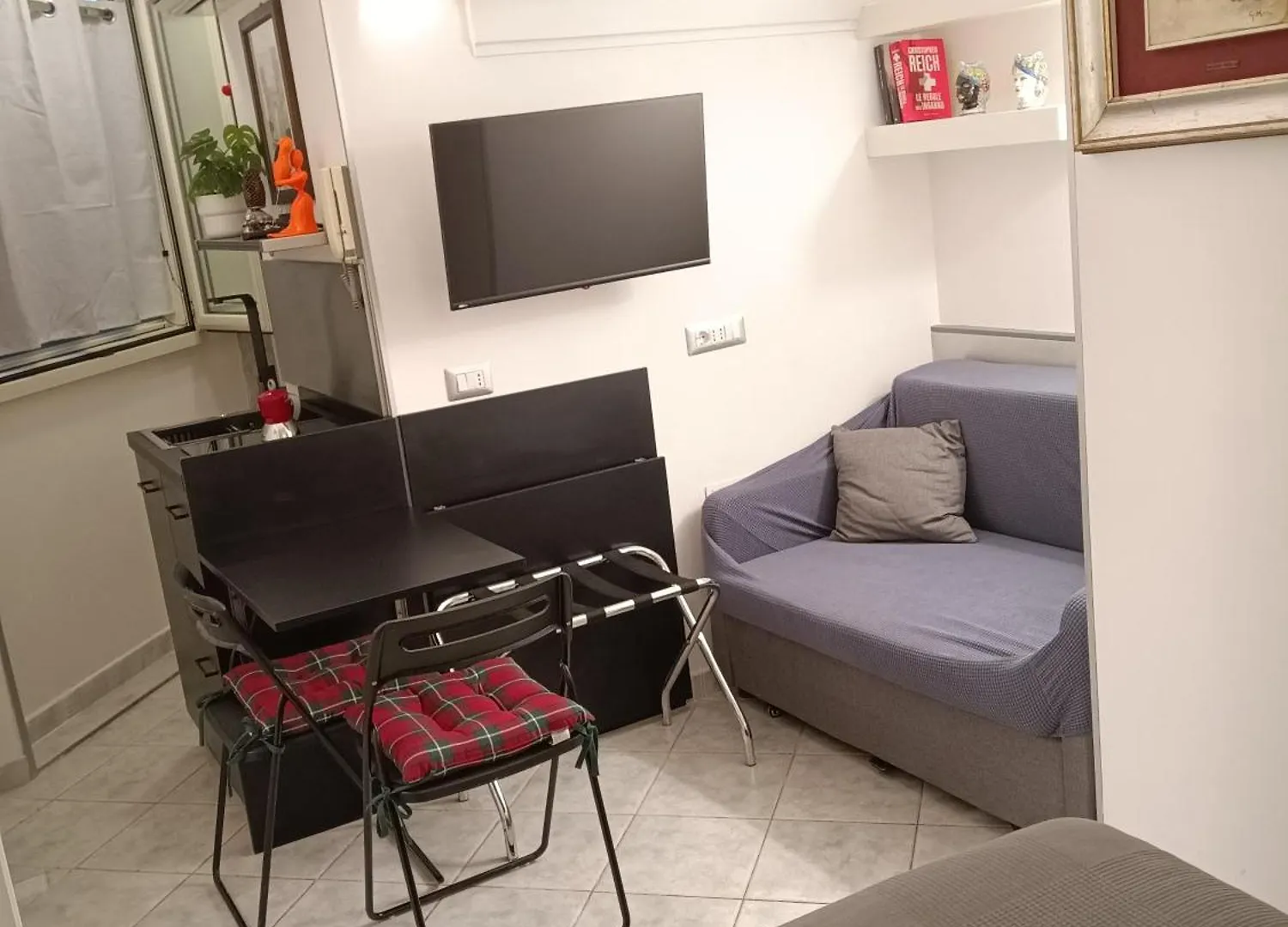 La Residenza Napoli Short Let Monolocale Standard Via Chiaia 82 Napoli Apartment Italy