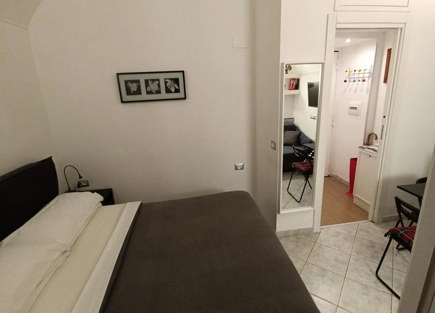 La Residenza Napoli Short Let Monolocale Standard Via Chiaia 82 Napoli Apartment
